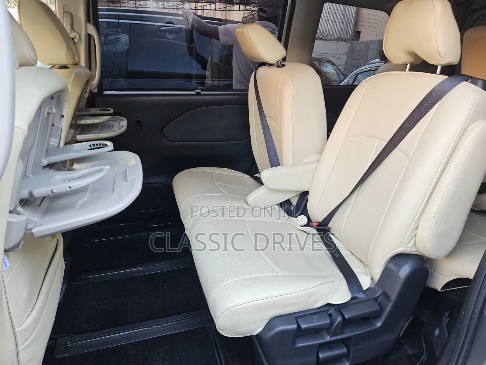 Nissan Serena 2019 Brown