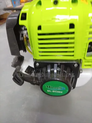 Professional Brush Cutter Ml-Bc004 Fuel Efficient 4-Stroke Engine