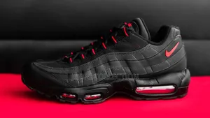 Black Nike Airmax 95 Quality Sneakers