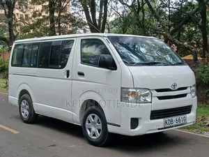 Toyota HiAce 2014 White