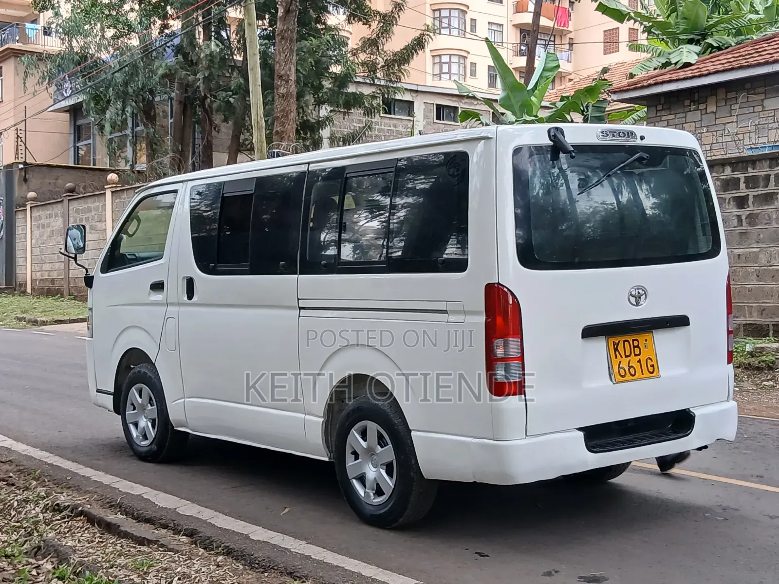 Toyota HiAce 2014 White