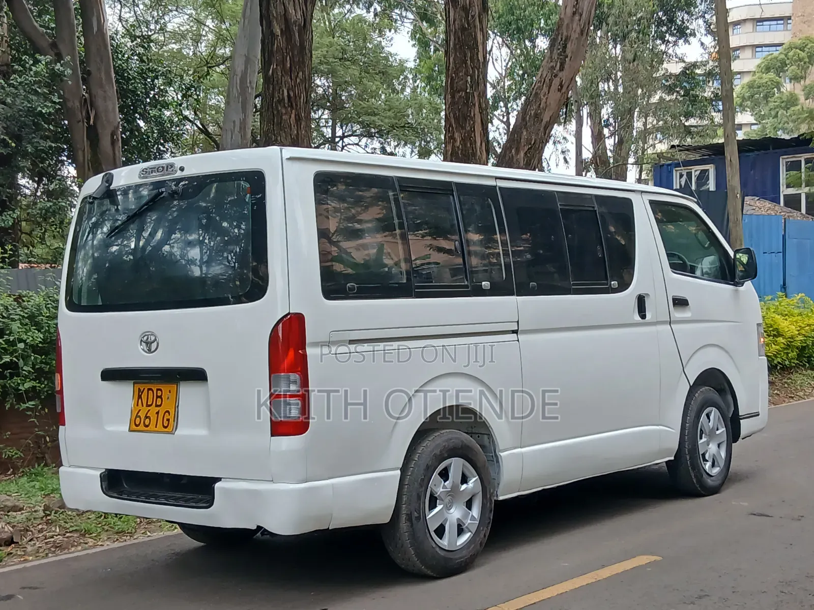 Toyota HiAce 2014 White