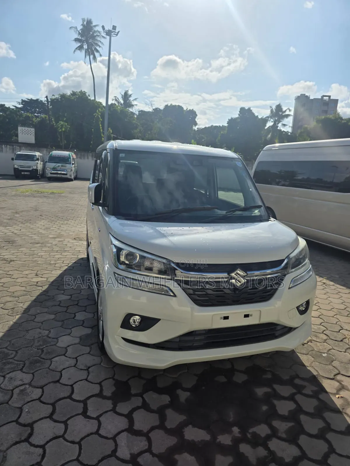 Suzuki Bandit 2019 White