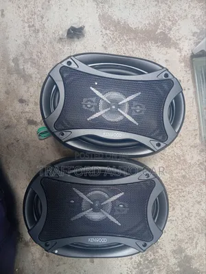 Keenwood 6 by 9 Speakers