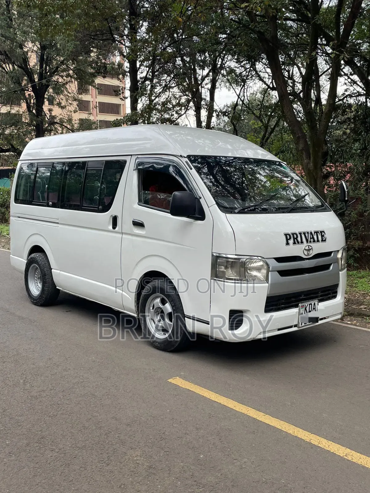 Toyota HiAce 2014 White