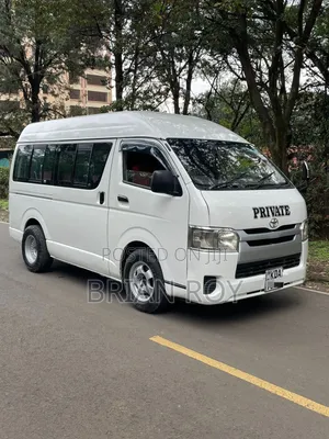 Toyota HiAce 2014 White