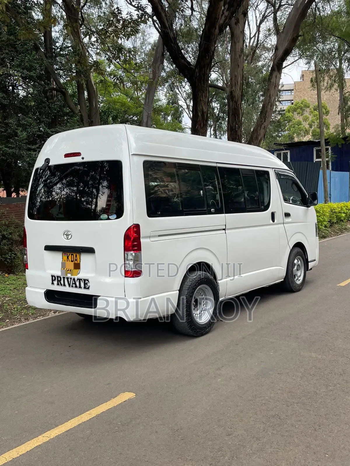 Toyota HiAce 2014 White