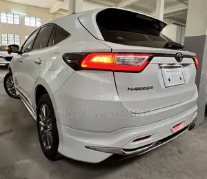 Toyota Harrier 2.0 2020 White
