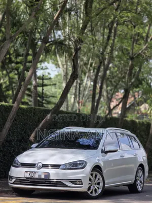 Volkswagen Golf 2018 White