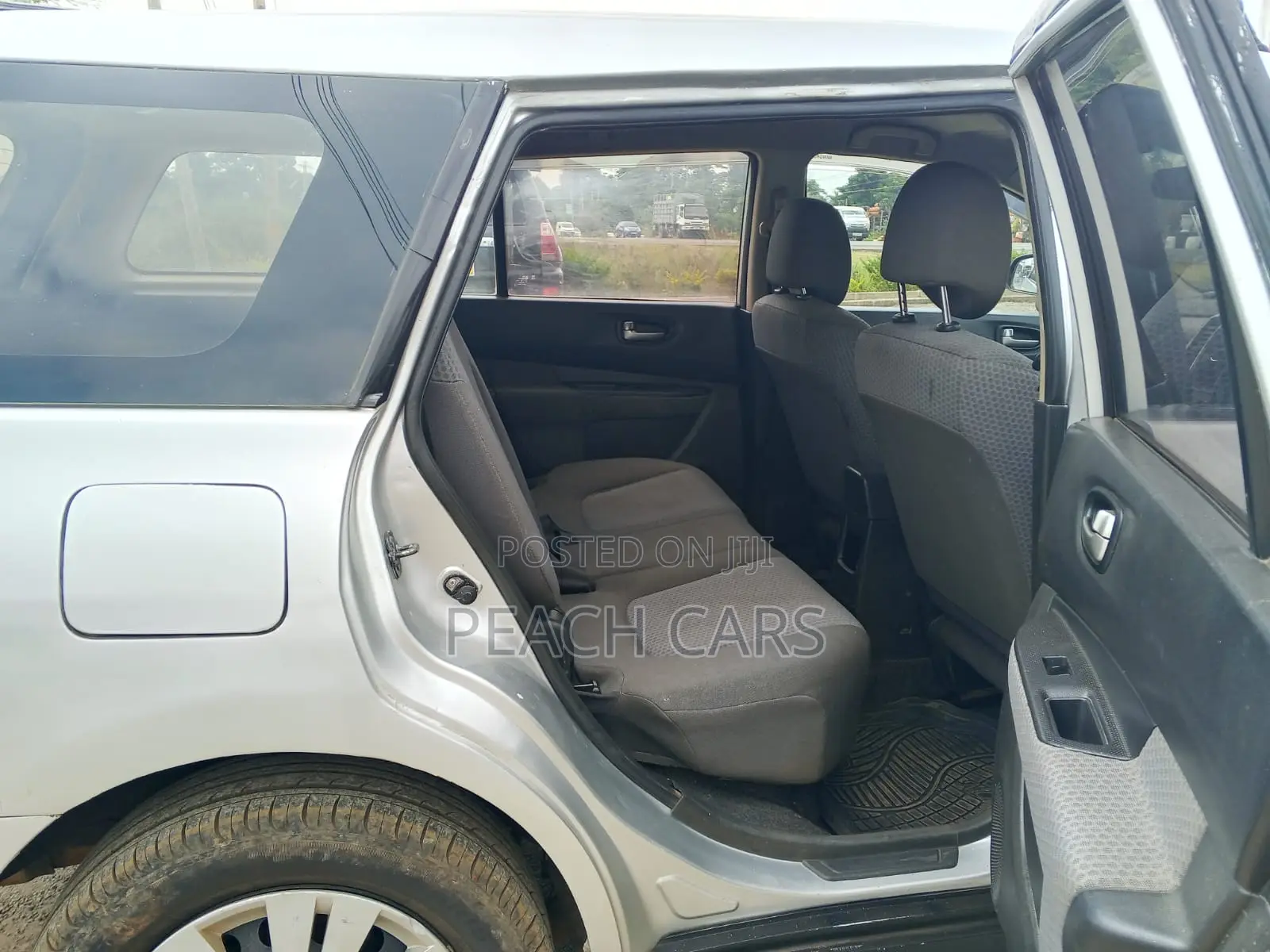 Nissan Wingroad 2010 Silver