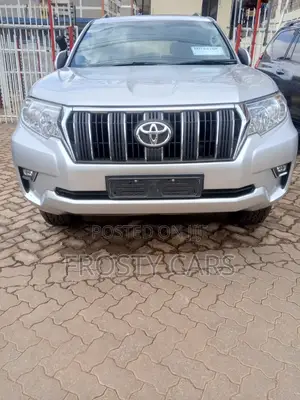 Toyota Land Cruiser 2018 Silver
