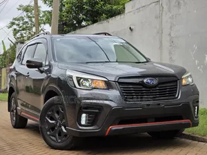 Subaru Forester Base AWD 2019 Gray