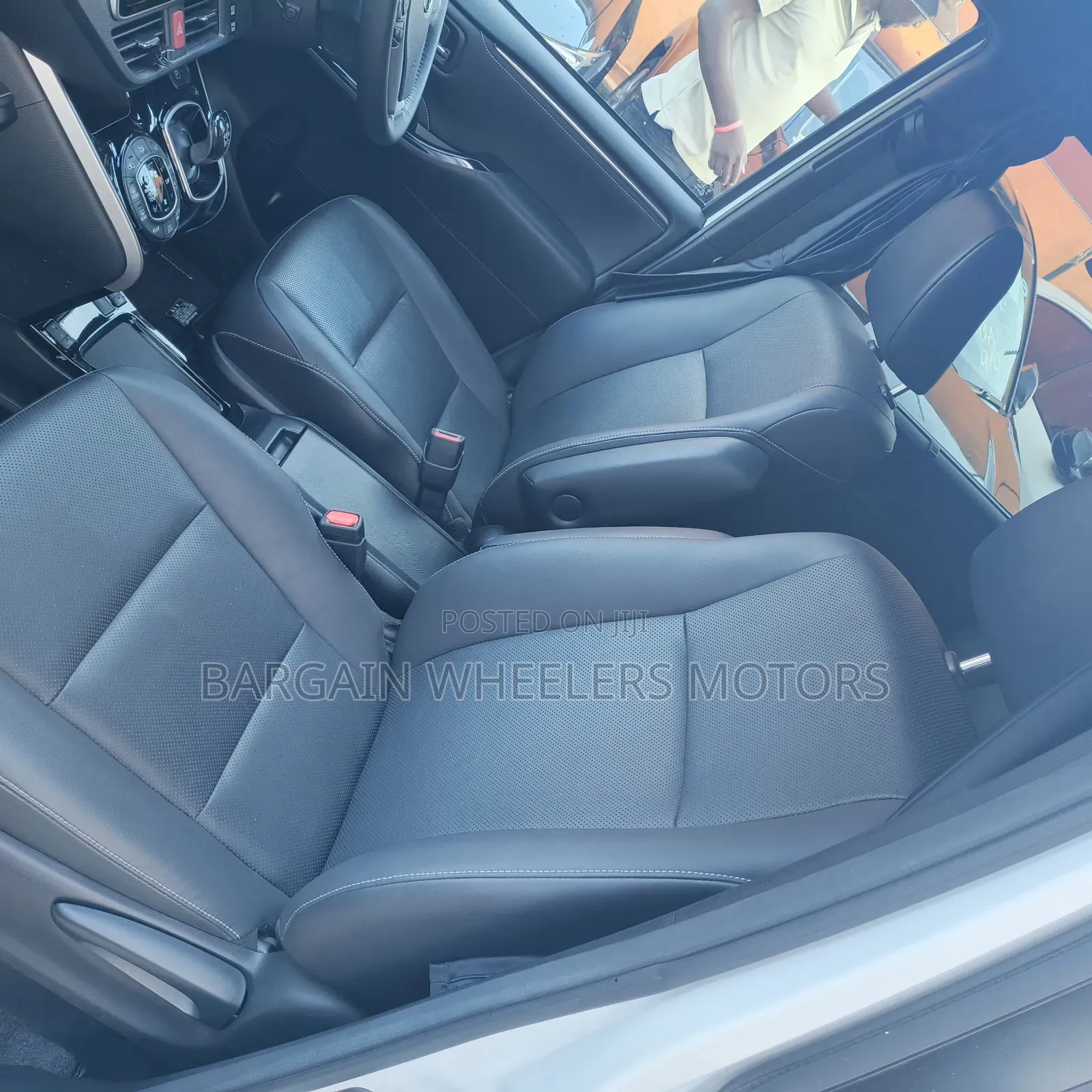 Toyota Esquire 2020 White