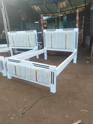 4*6 New Modern Designed Beds - Sleek Finish and Durable Wood