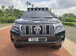 Toyota Land Cruiser Prado 2011 Black