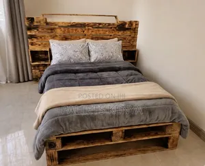 Strong 4×6 Pallet Bed – Ready to Use Bed Frame