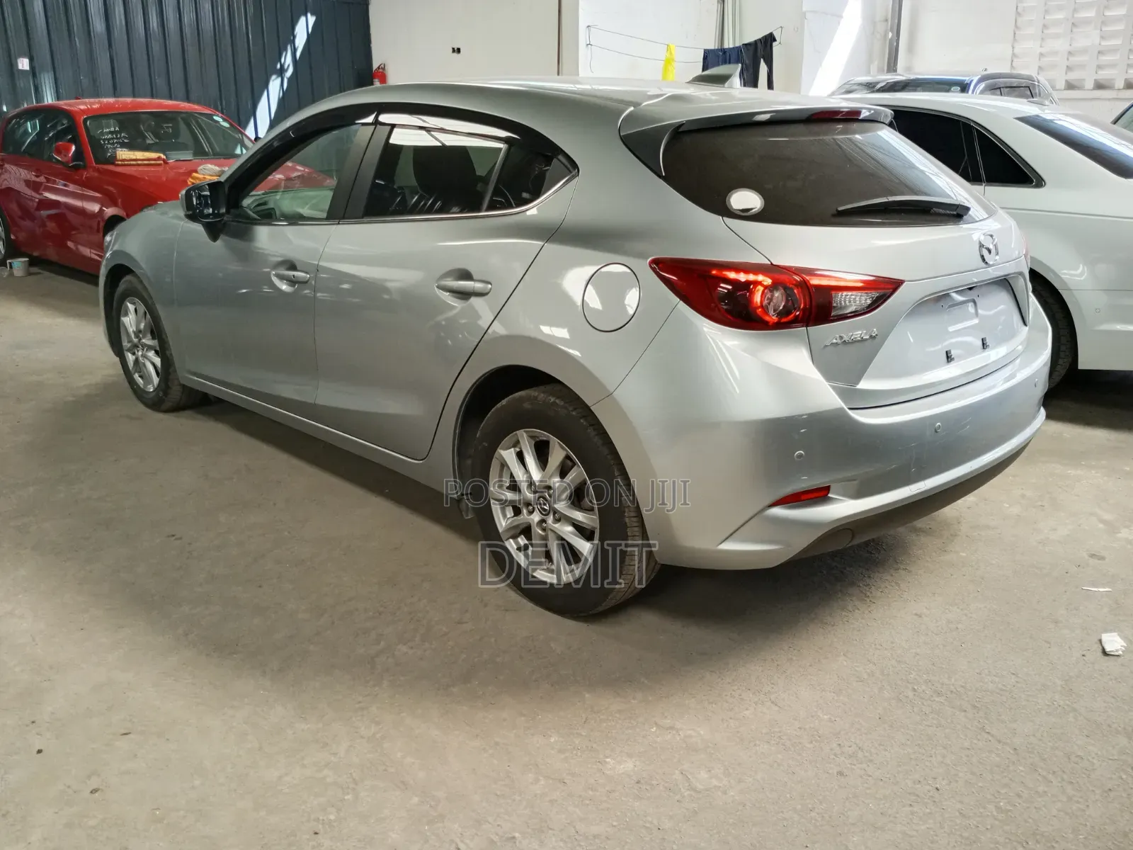 Mazda Axela 2019 Silver