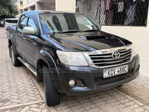 Toyota Hilux 2014 Black