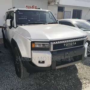 Toyota Land Cruiser Prado 2024 White