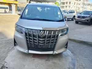 Toyota Alphard 2018 Gold