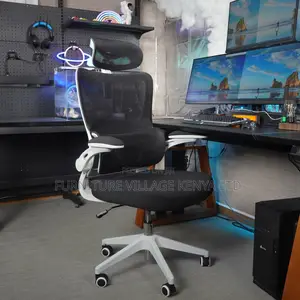 Executive Swivel Visitor Mesh Chair.