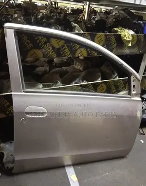 Door Daihatsu Mira