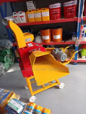 Compact and Powerful Chaff Cutter for Livestock Feed Preparation