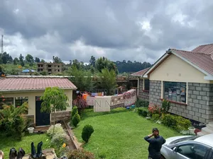 3bdrm House in Kwambira, Gitogothi, Bibirioni for sale
