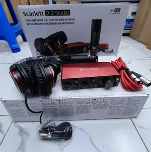 Focusrite Scarlett 2i2 Studio Bundle