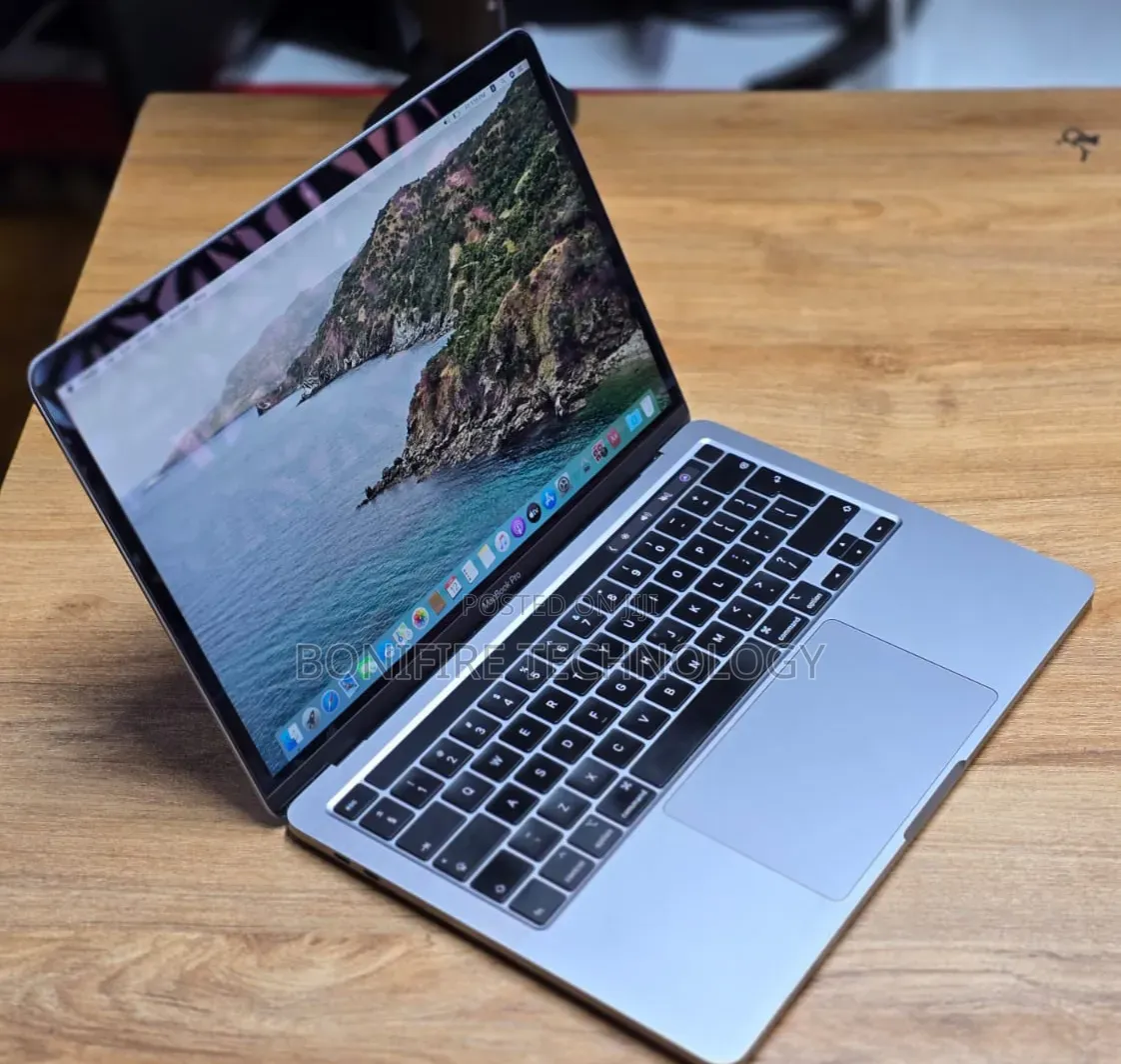 Laptop Apple MacBook Pro 32GB Intel Core i7 SSD 1T