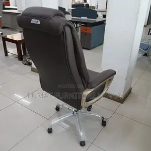 Browntitan Executive Seat