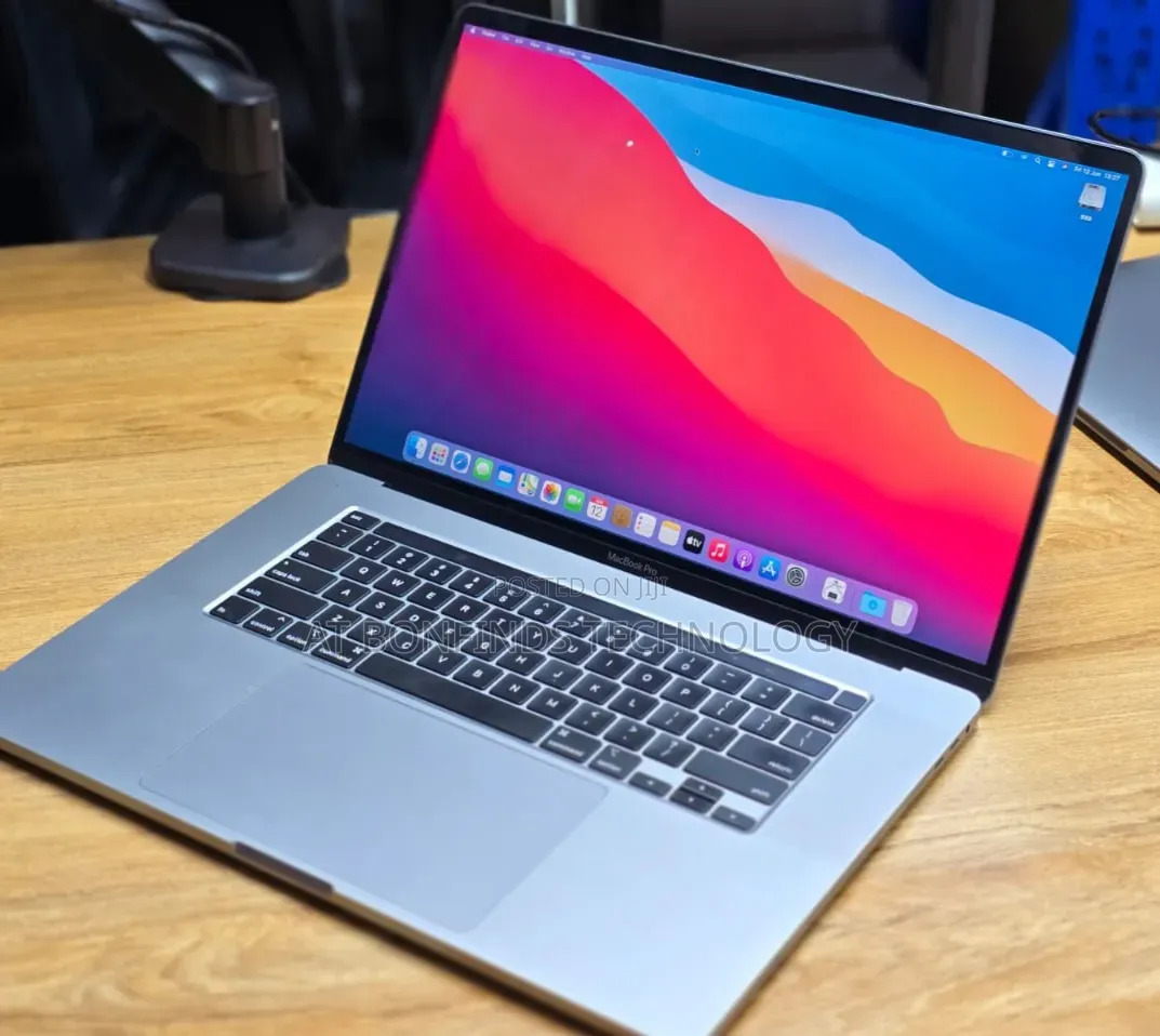 Laptop Apple MacBook Pro 16GB Intel Core i9 SSD 1T