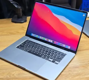Laptop Apple MacBook Pro 16GB Intel Core i9 SSD 1T