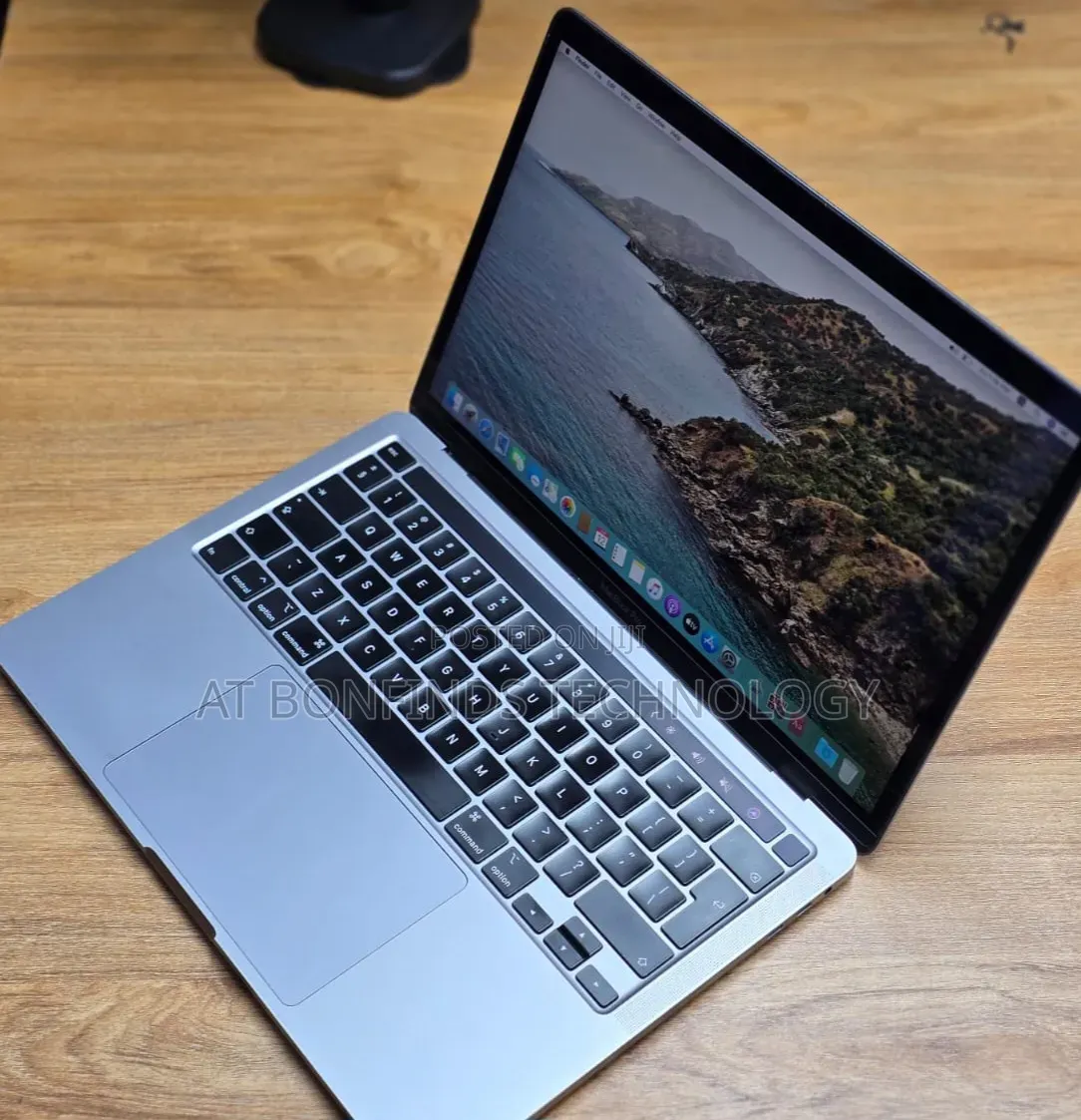 Laptop Apple MacBook Pro 32GB Intel Core i7 SSD 1T