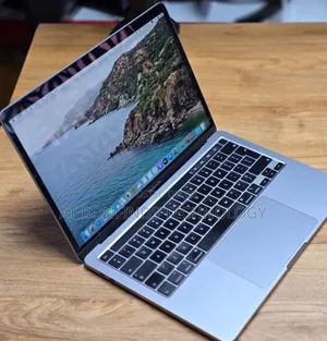 Laptop Apple MacBook Pro 32GB Intel Core i7 SSD 1T