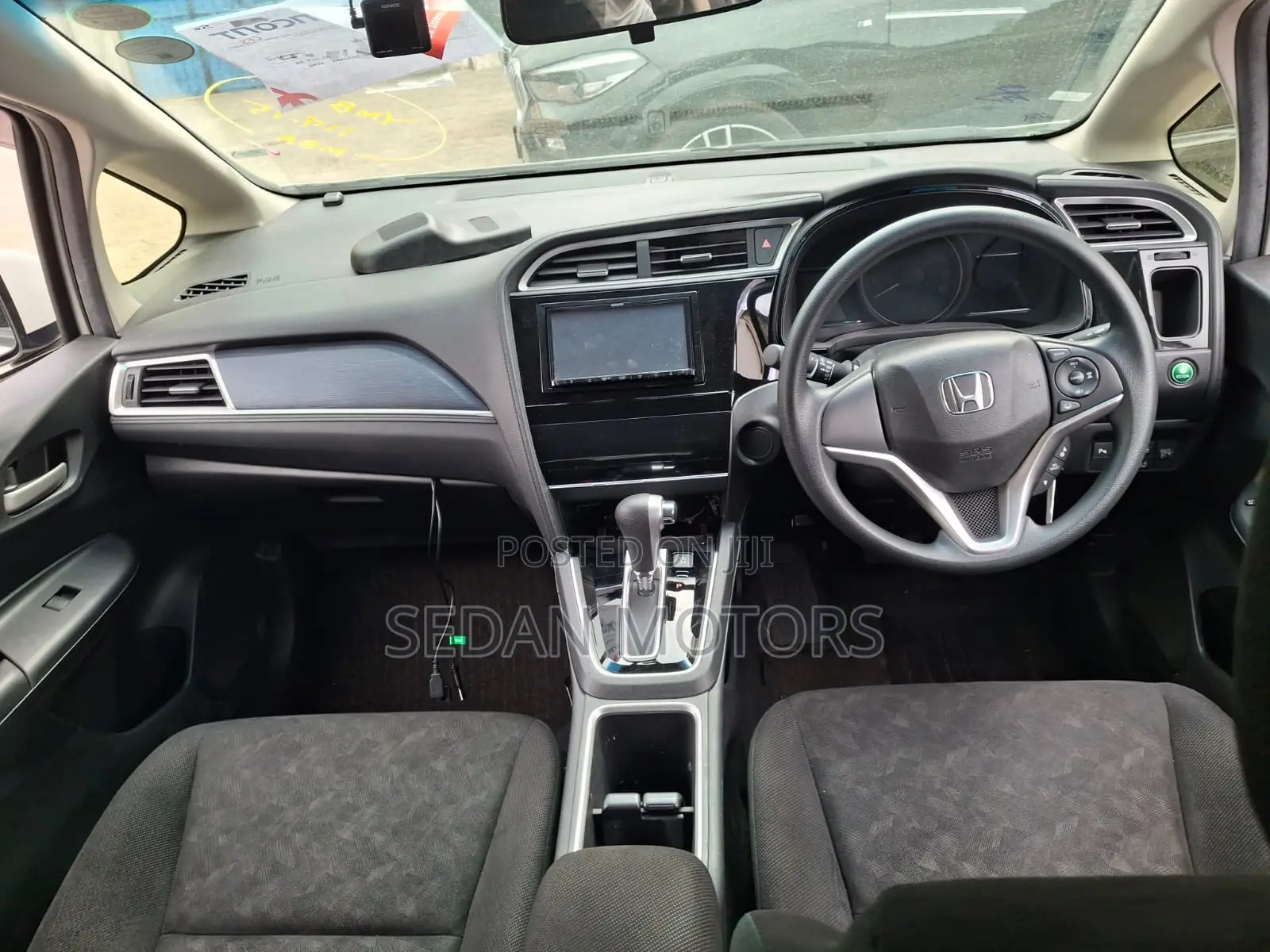Honda Fit Shuttle 2020 White