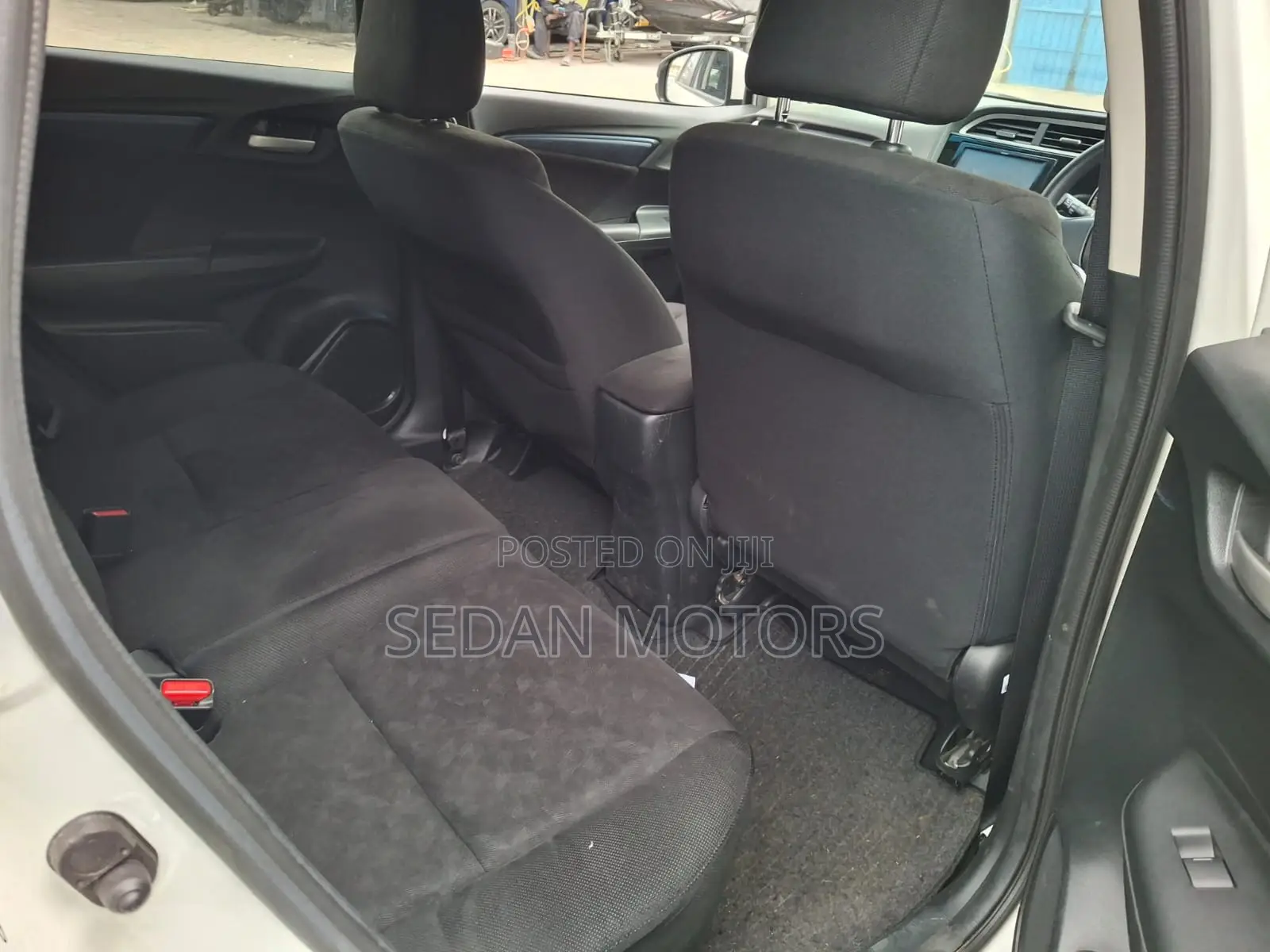 Honda Fit Shuttle 2020 White