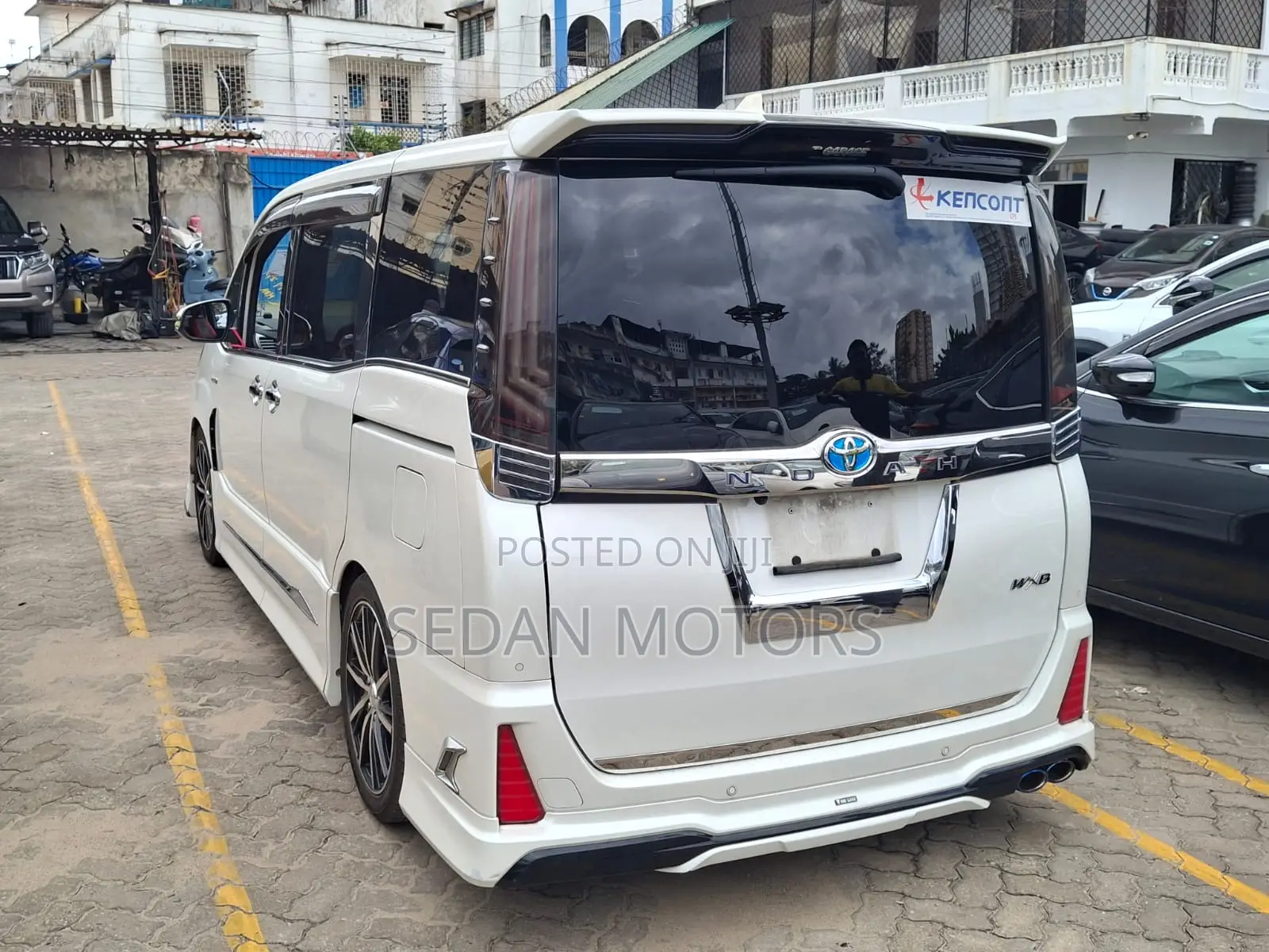 Toyota Noah 2019 Ivory