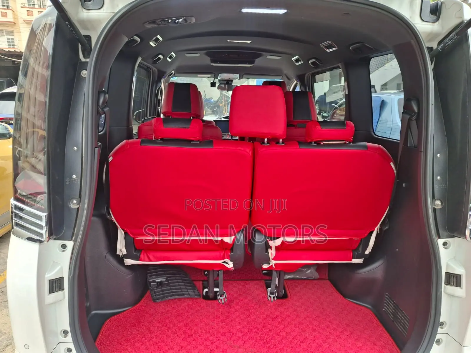 Toyota Noah 2019 Ivory