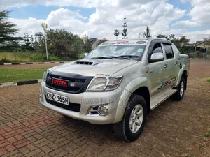 Toyota Hilux 2007 Silver