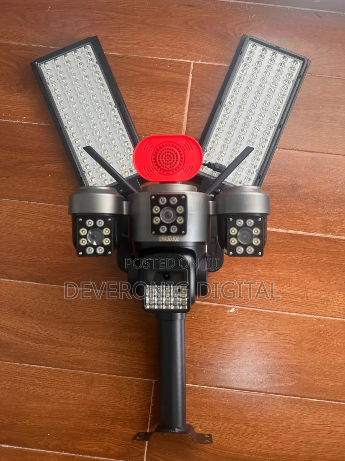 V780-3y (Aov 3-lens) 1 Automatic Ptz And 2 Side Manual Lenses