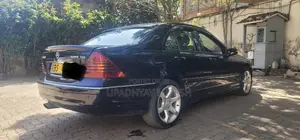 Mercedes-Benz C200 2005 Blue