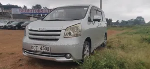 Toyota Noah 2008 Gray