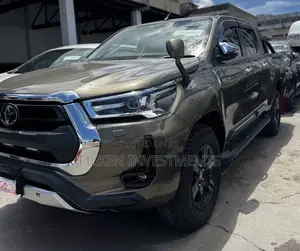 Toyota Hilux Revo Double Cab Deisel 2.8 AWD 2021 Ivory