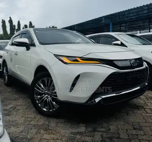 Toyota Harrier 2.5 Hybrid 4WD 2021 White