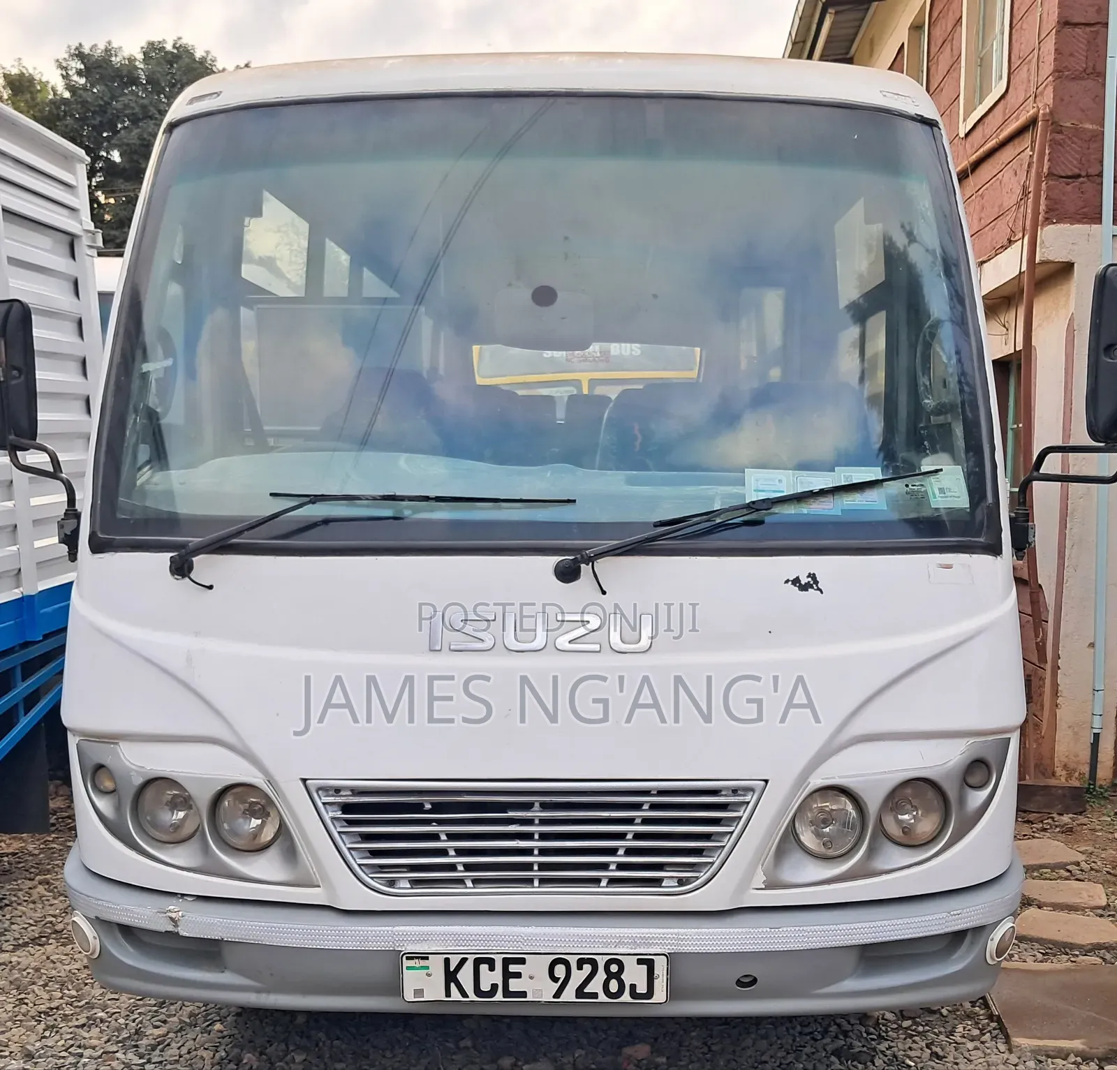 Isuzu NQR 2015 White