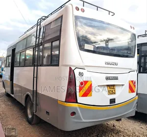 Isuzu NQR 2015 White