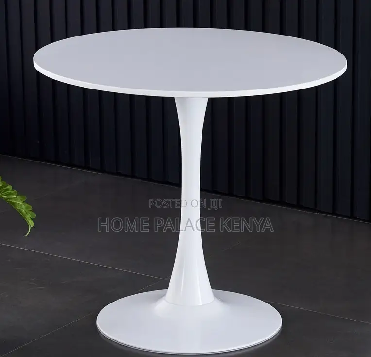 Round Table: Tulip Design Table With Sturdy Base