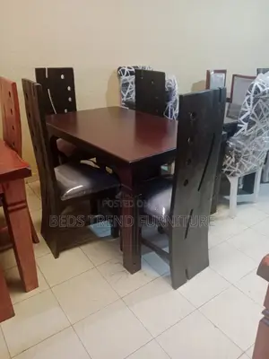 4-Seater Dining Set Dark Polished Table With Decorative Chairs