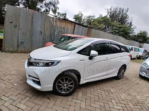 Honda Shuttle 2018 White
